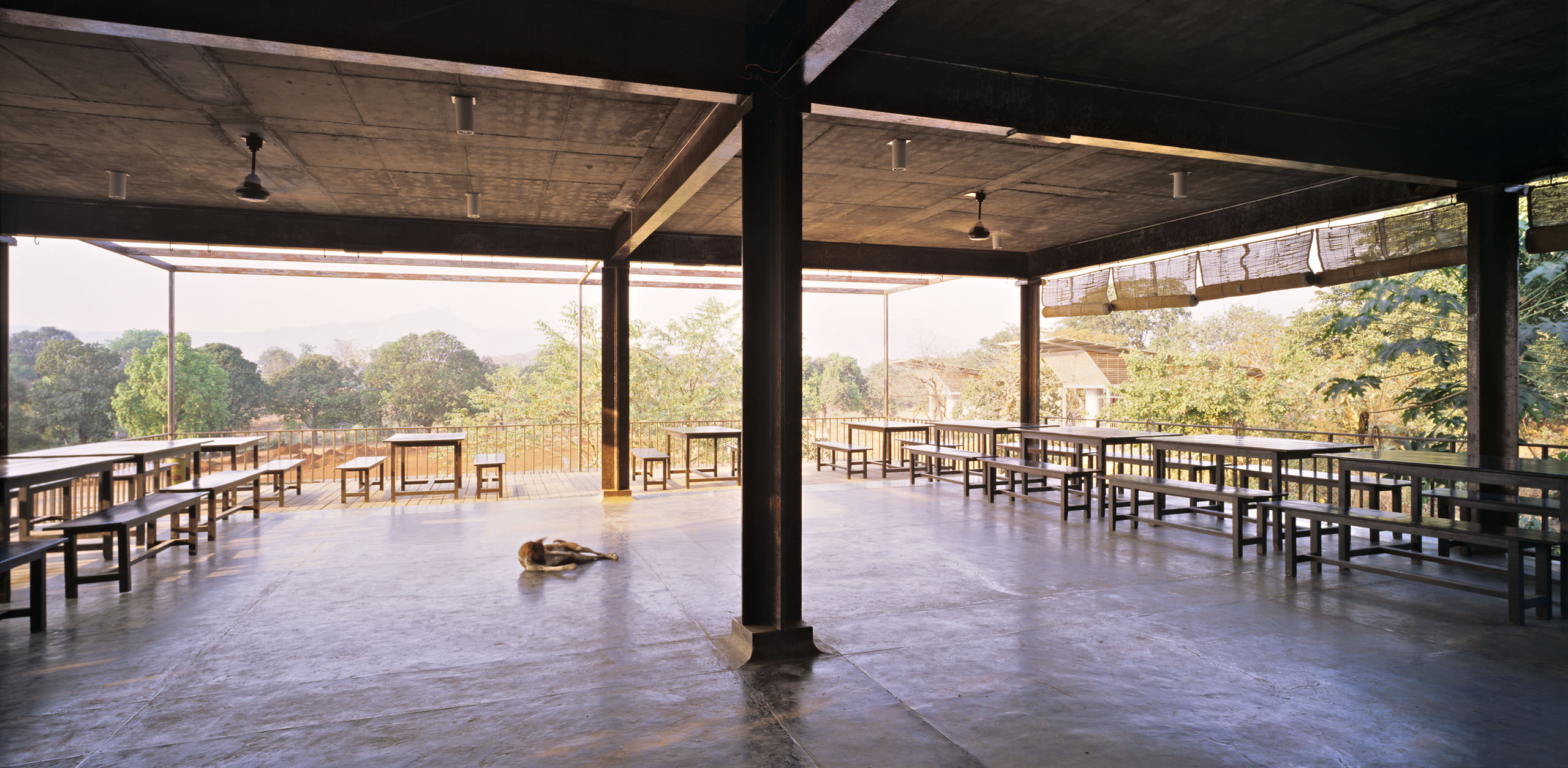 karjad magic bus center